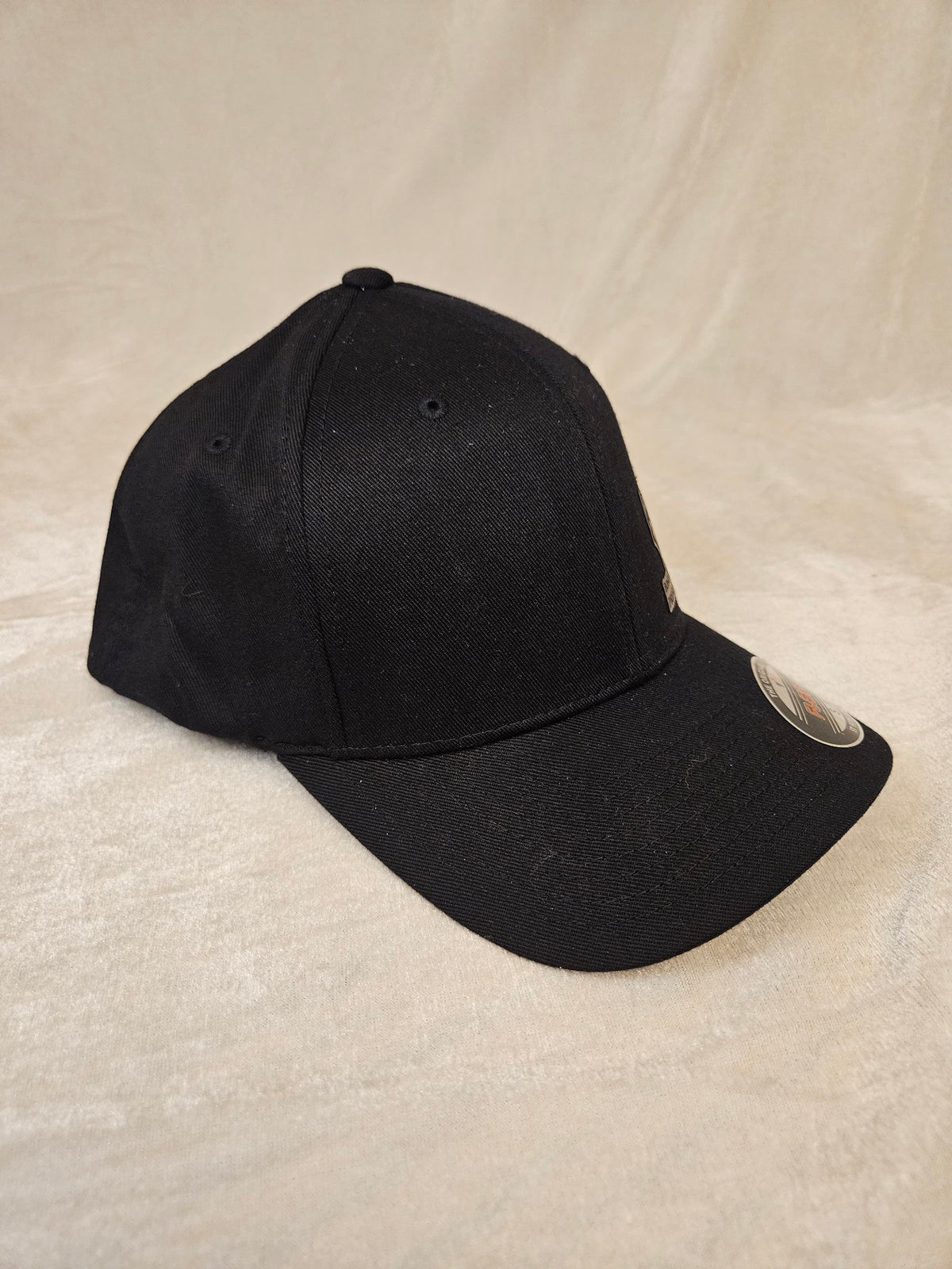 Men's black stretch hat, side