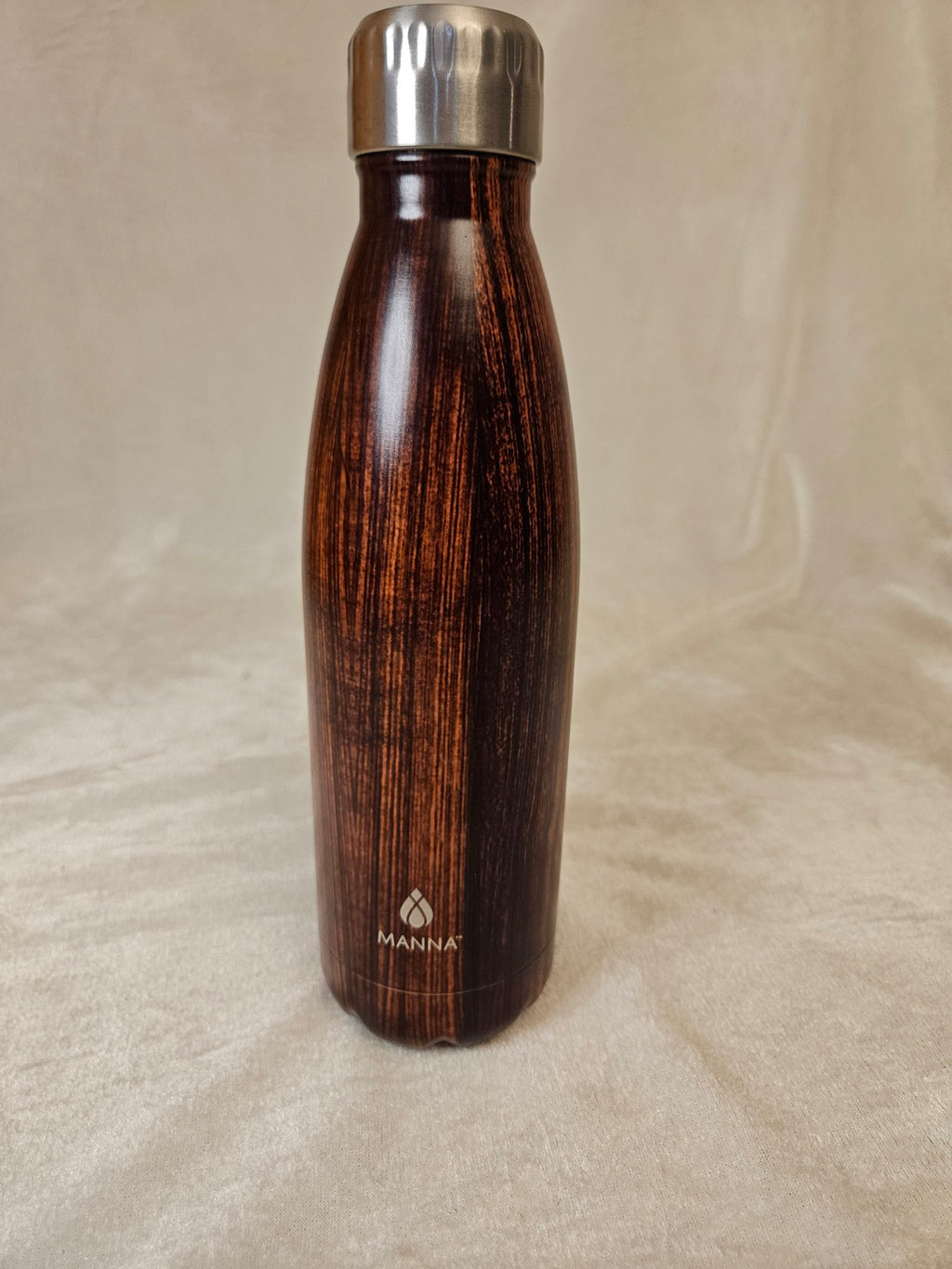 Wood-grain water bottle, back